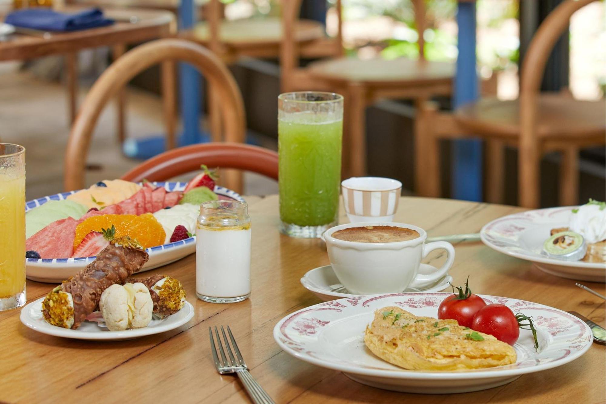 The Westin Brisbane Ξενοδοχείο Εξωτερικό φωτογραφία A typical breakfast at the Dacha
